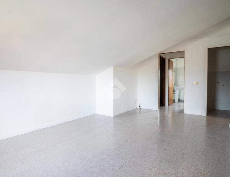 appartamento in vendita a Fonte Nuova in zona Torre Lupara