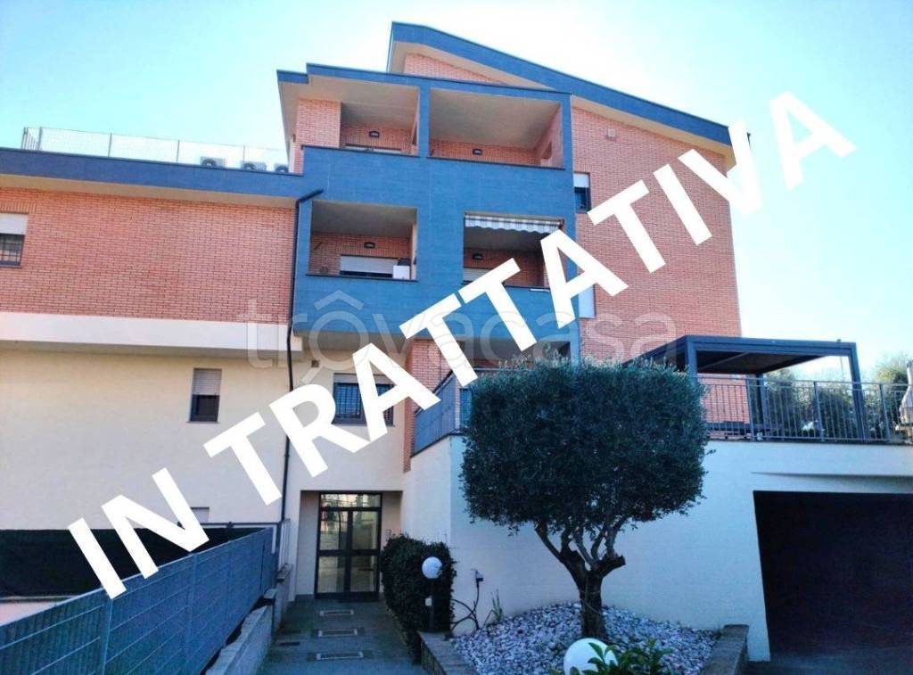 appartamento in vendita a Fonte Nuova in zona Torre Lupara