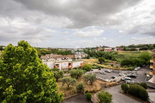 appartamento in vendita a Fonte Nuova in zona Torre Lupara