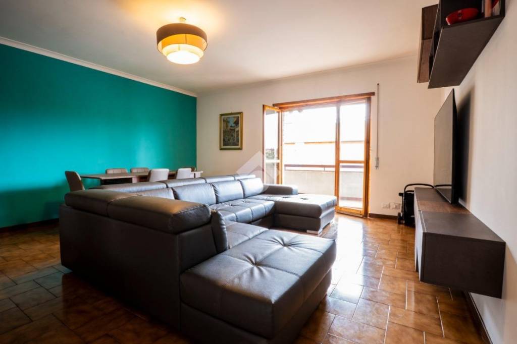 appartamento in vendita a Fonte Nuova in zona Torre Lupara