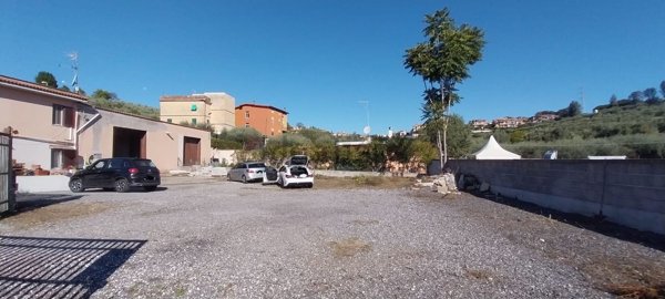 capannone in vendita a Fonte Nuova