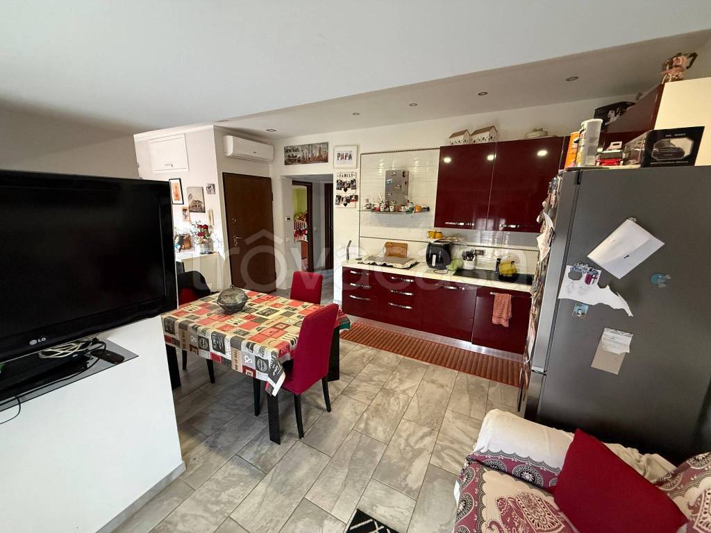 appartamento in vendita a Fonte Nuova in zona Torre Lupara