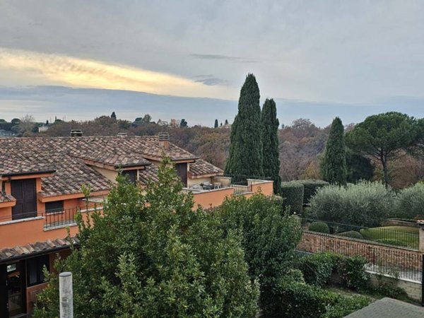 appartamento in vendita a Fonte Nuova in zona Torre Lupara