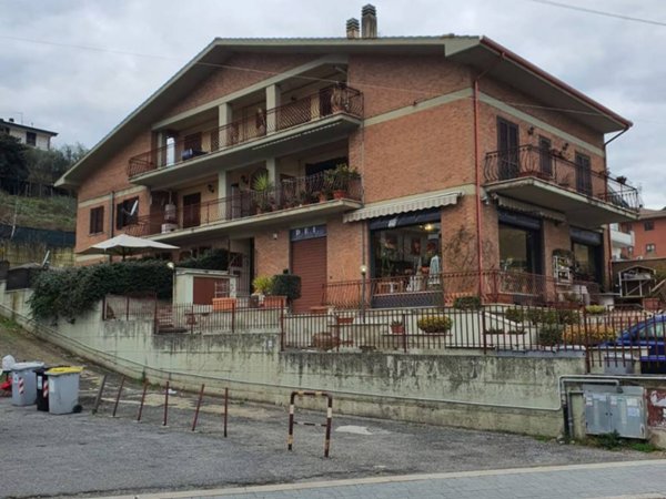 appartamento in vendita a Fonte Nuova in zona Santa Lucia