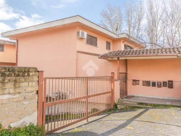 casa indipendente in vendita a Fonte Nuova in zona Santa Lucia
