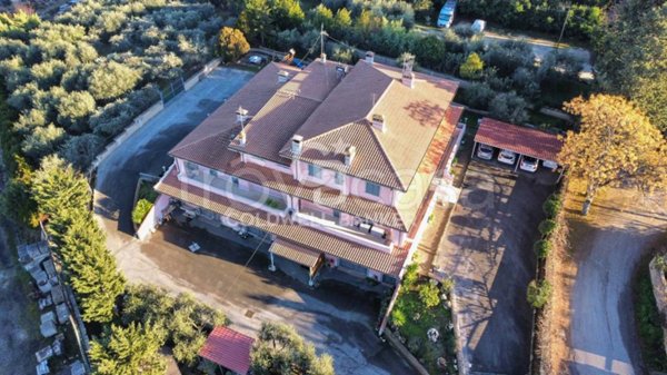 casa indipendente in vendita a Fonte Nuova in zona Torre Lupara