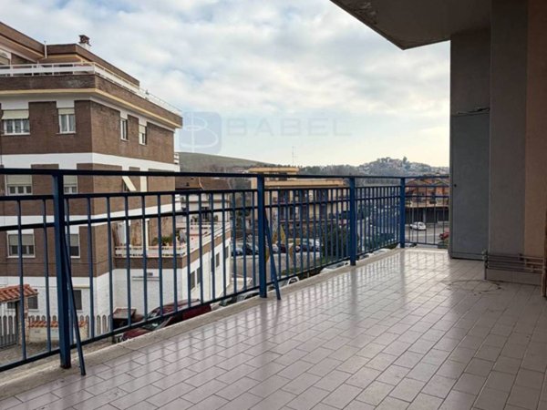 appartamento in vendita a Fonte Nuova in zona Santa Lucia