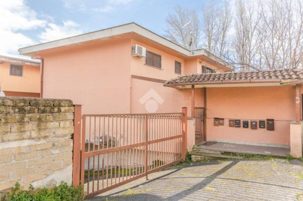 casa indipendente in vendita a Fonte Nuova in zona Santa Lucia