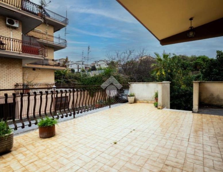 casa indipendente in vendita a Fonte Nuova in zona Torre Lupara