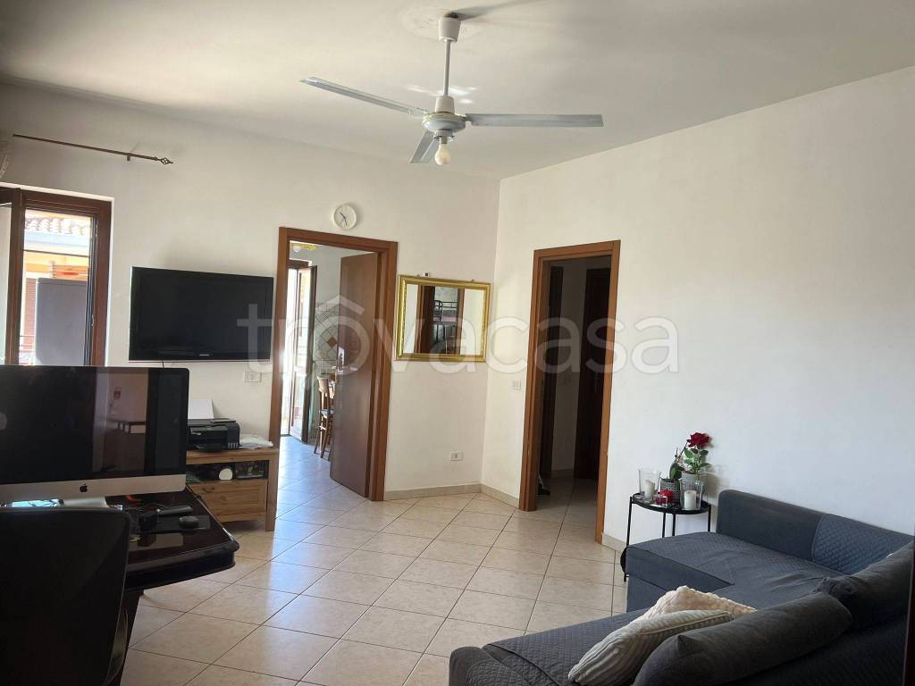 appartamento in vendita a Fonte Nuova in zona Santa Lucia