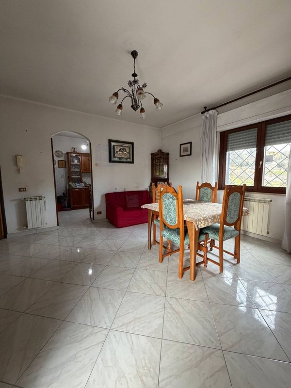 appartamento in vendita a Fonte Nuova in zona Santa Lucia