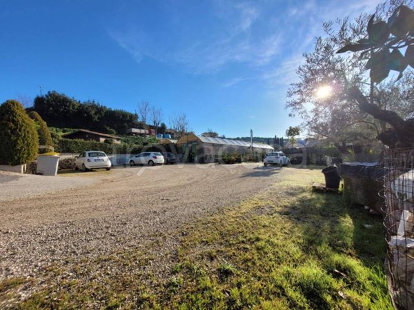 negozio in vendita a Fonte Nuova in zona Torre Lupara