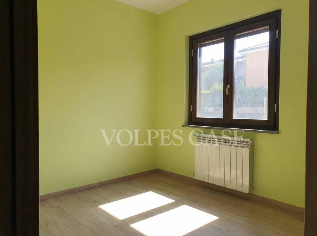 appartamento in vendita a Fonte Nuova in zona Torre Lupara