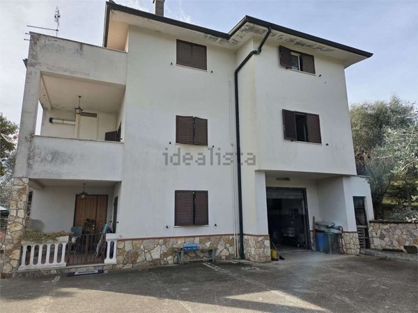 appartamento in vendita a Fonte Nuova in zona Santa Lucia