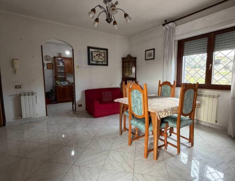 appartamento in vendita a Fonte Nuova in zona Santa Lucia