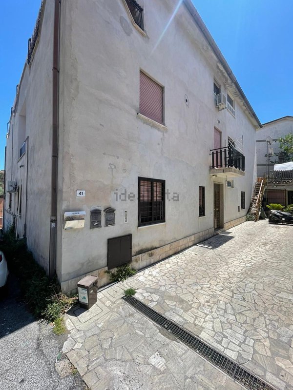 appartamento in vendita a Fonte Nuova in zona Torre Lupara