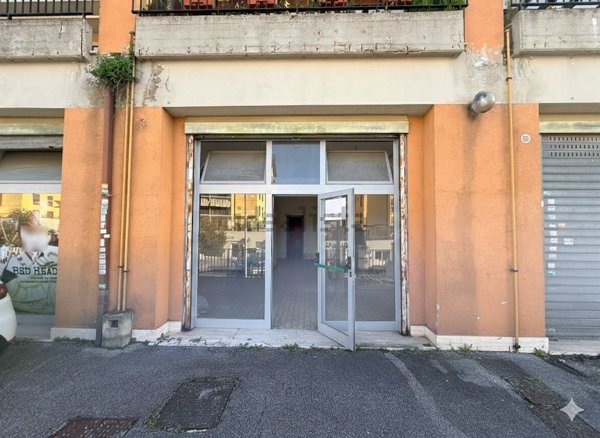 locale di sgombero in vendita a Fonte Nuova