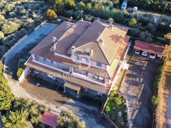 casa indipendente in vendita a Fonte Nuova in zona Torre Lupara