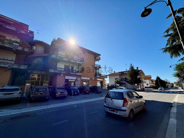 appartamento in vendita a Fonte Nuova in zona Santa Lucia