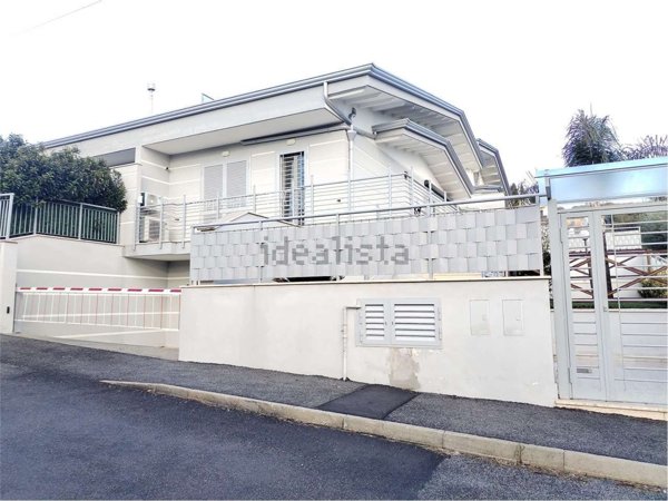 appartamento in vendita a Fonte Nuova in zona Santa Lucia