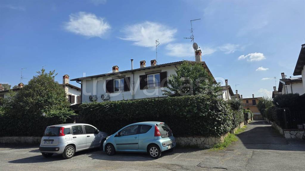 casa indipendente in vendita a Fonte Nuova in zona Santa Lucia