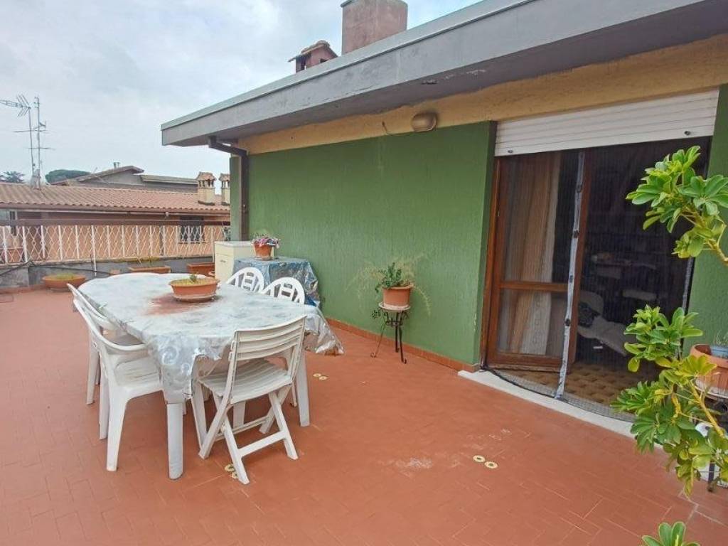 appartamento in vendita a Fonte Nuova in zona Torre Lupara