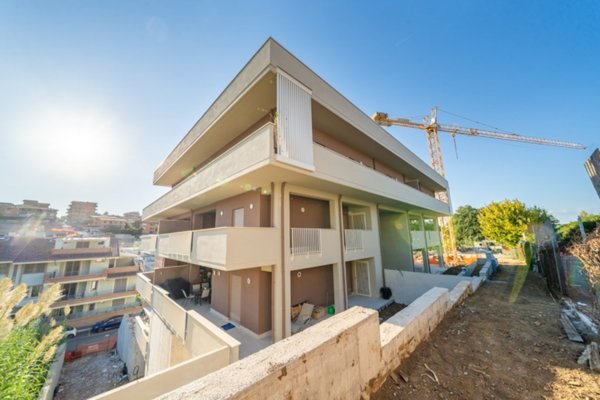 appartamento in vendita a Fonte Nuova in zona Torre Lupara