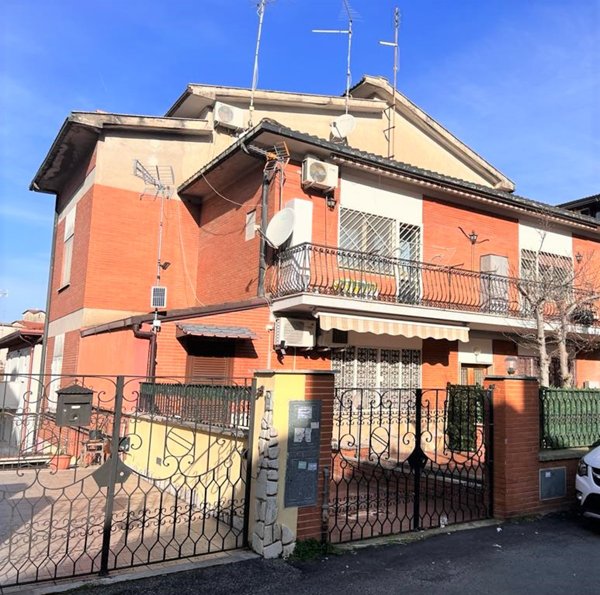 appartamento in vendita a Fonte Nuova in zona Torre Lupara