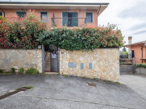 casa indipendente in vendita a Fonte Nuova in zona Torre Lupara