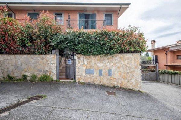 casa indipendente in vendita a Fonte Nuova in zona Torre Lupara