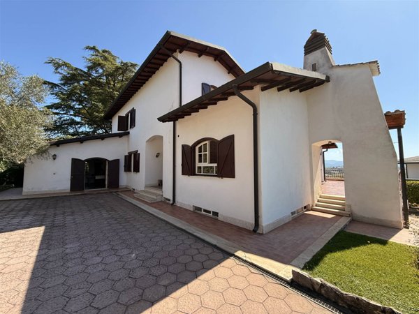 casa indipendente in vendita a Fonte Nuova