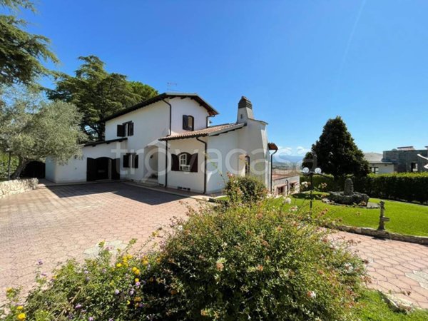 casa indipendente in vendita a Fonte Nuova in zona Santa Lucia