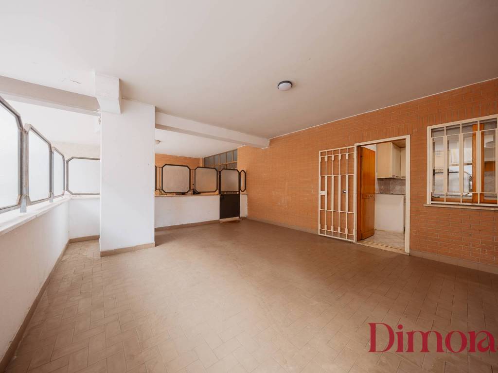 appartamento in vendita a Fonte Nuova in zona Santa Lucia