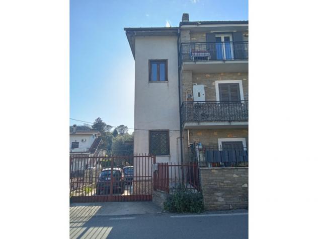 appartamento in vendita a Fonte Nuova in zona Santa Lucia