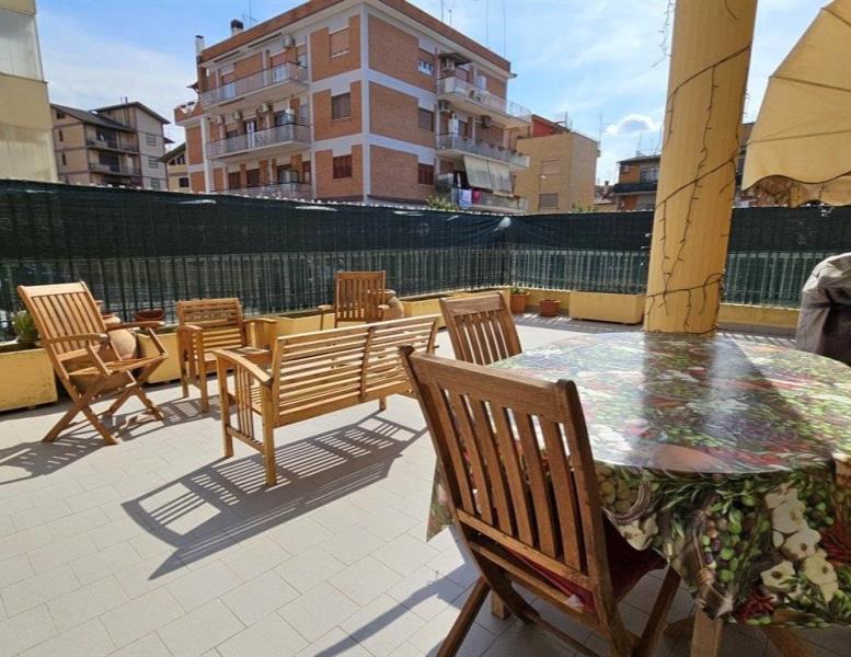 appartamento in vendita a Fonte Nuova in zona Torre Lupara