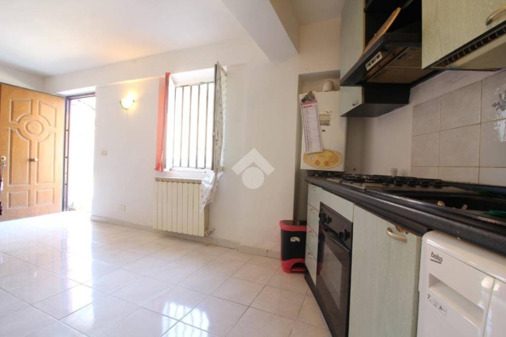 appartamento in vendita a Fonte Nuova in zona Torre Lupara