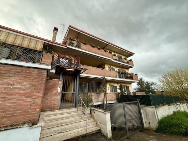 appartamento in vendita a Fonte Nuova in zona Torre Lupara