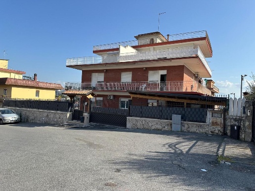 appartamento in vendita a Fonte Nuova in zona Santa Lucia