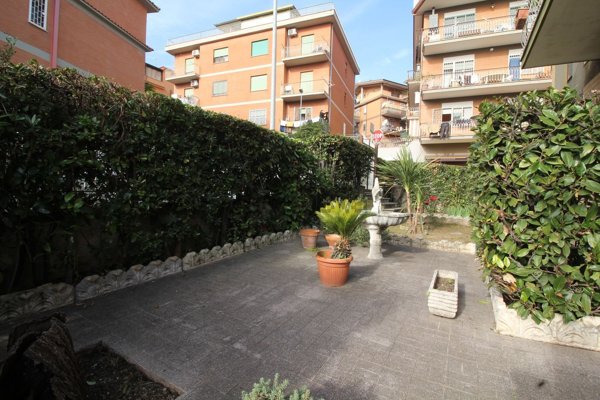 appartamento in vendita a Fonte Nuova in zona Torre Lupara
