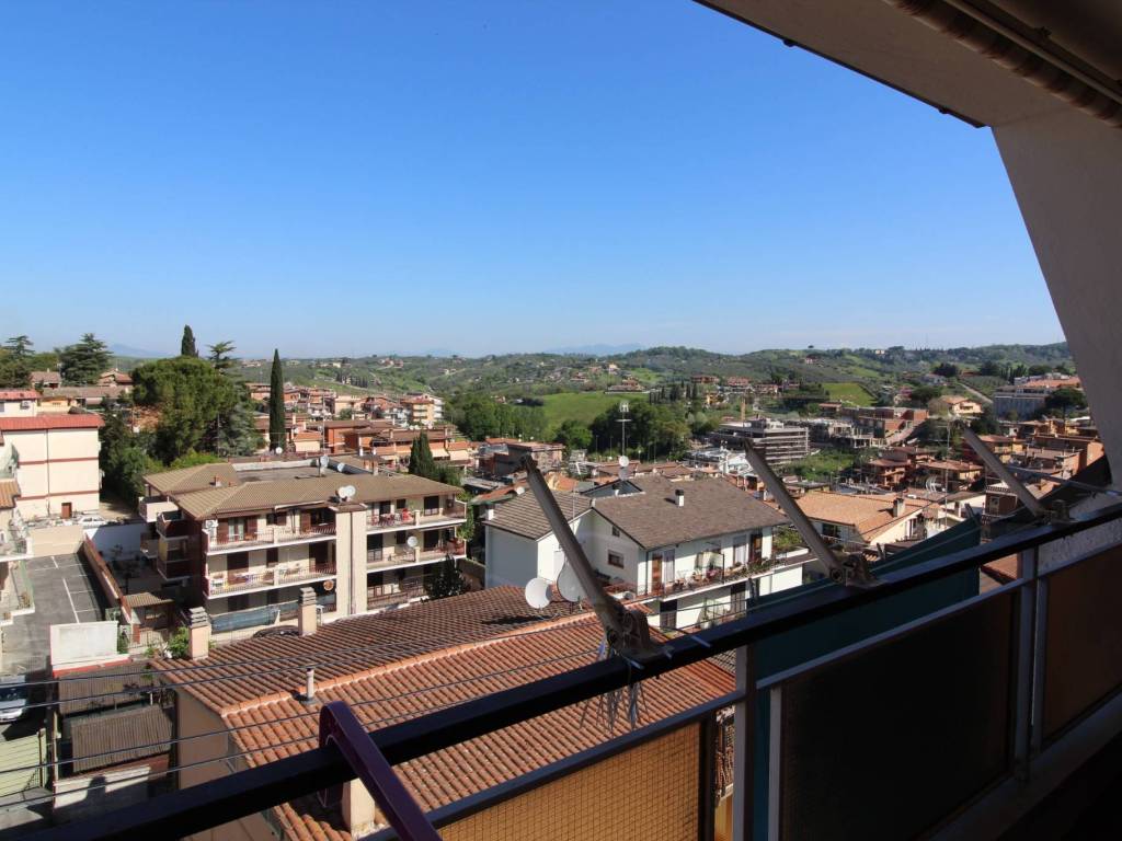 appartamento in vendita a Fonte Nuova in zona Torre Lupara
