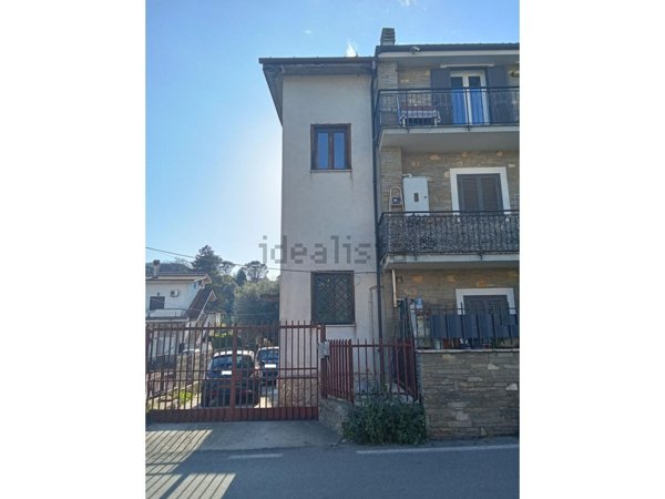 appartamento in vendita a Fonte Nuova in zona Santa Lucia