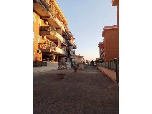 appartamento in vendita a Fonte Nuova in zona Santa Lucia