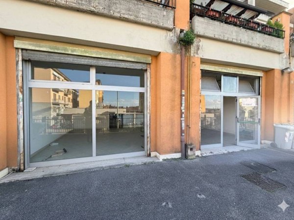 negozio in vendita a Fonte Nuova in zona Torre Lupara