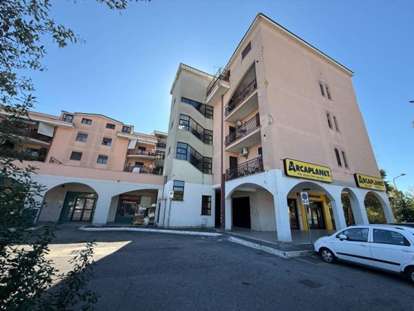 appartamento in vendita a Fonte Nuova in zona Santa Lucia