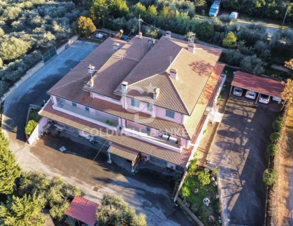 casa indipendente in vendita a Fonte Nuova in zona Torre Lupara