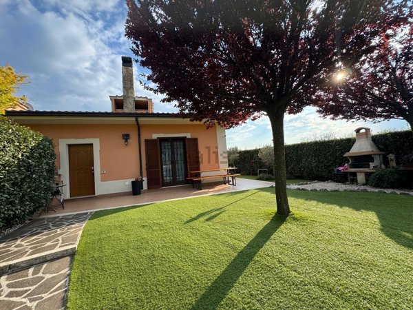 casa indipendente in vendita a Fonte Nuova