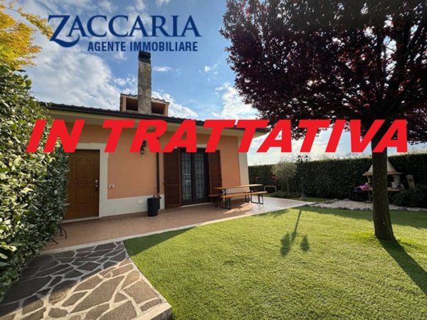 casa indipendente in vendita a Fonte Nuova in zona Torre Lupara