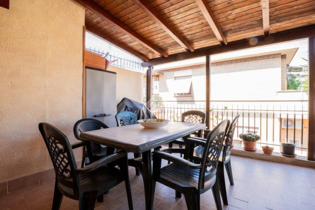 appartamento in vendita a Fonte Nuova in zona Torre Lupara