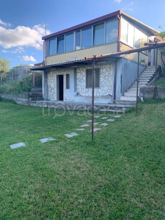 casa indipendente in vendita a Fonte Nuova