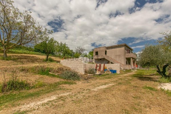 casa indipendente in vendita a Fonte Nuova